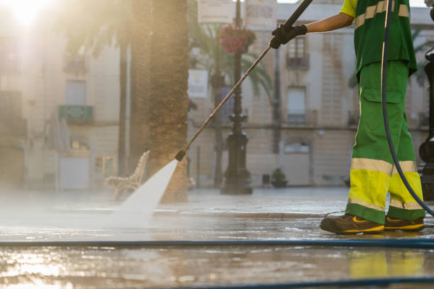 Best Commercial Pressure Washing  in Lansing, KS
